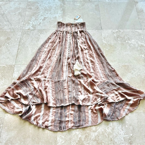 NWT SURF GYPSY - Bohemian Tan Maxi Skirt with High Low Silhouette - Picture 4 of 6